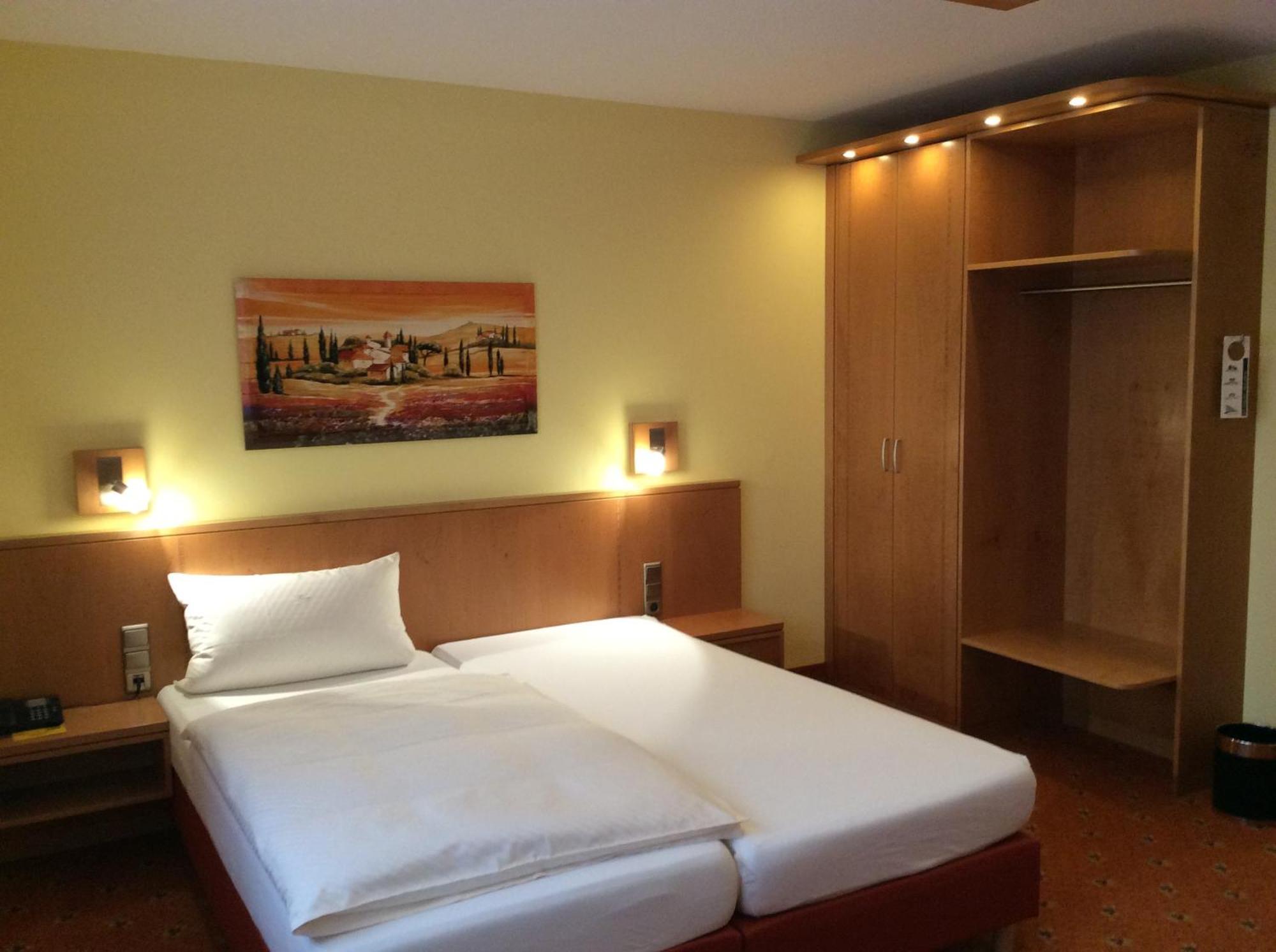 Landhotel Heiner Meyer Wahrenholz Habitación foto
