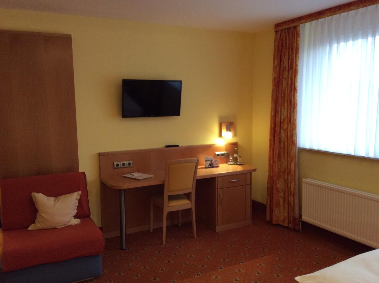Landhotel Heiner Meyer Wahrenholz Habitación foto